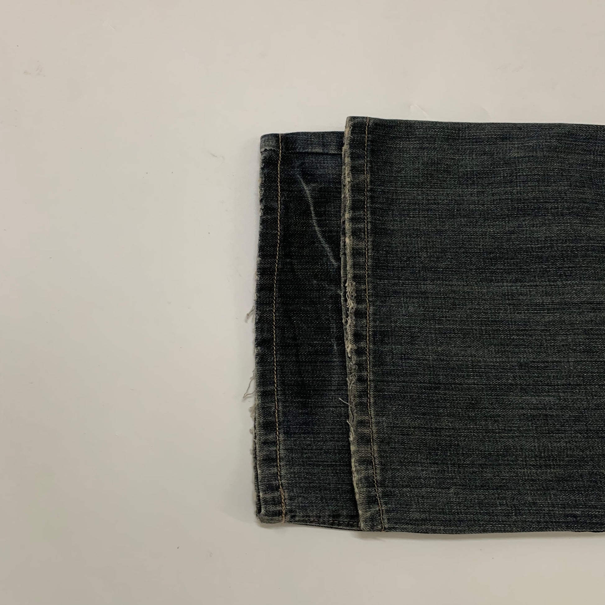 GUESS JEANS