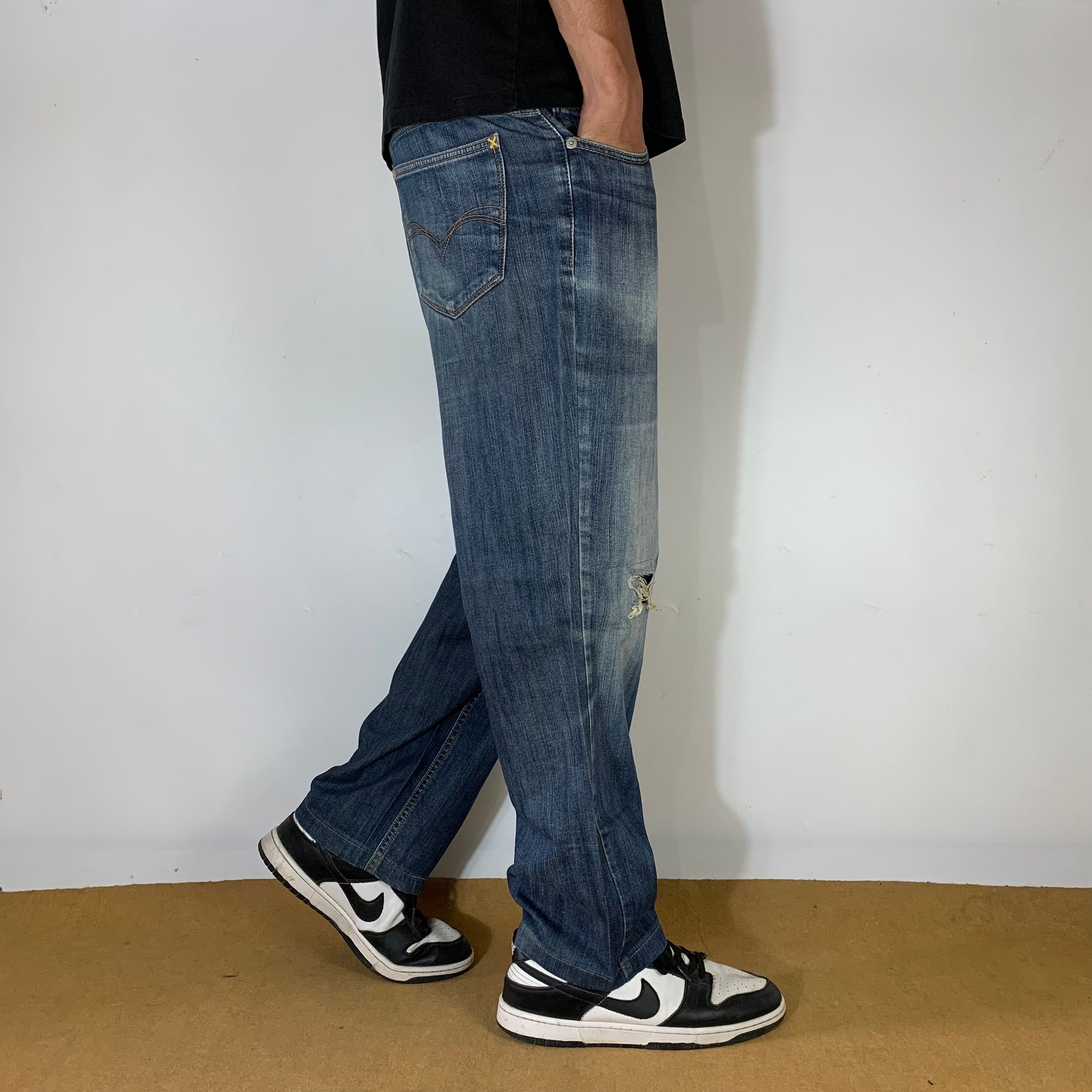 BLUE VTG JEANS