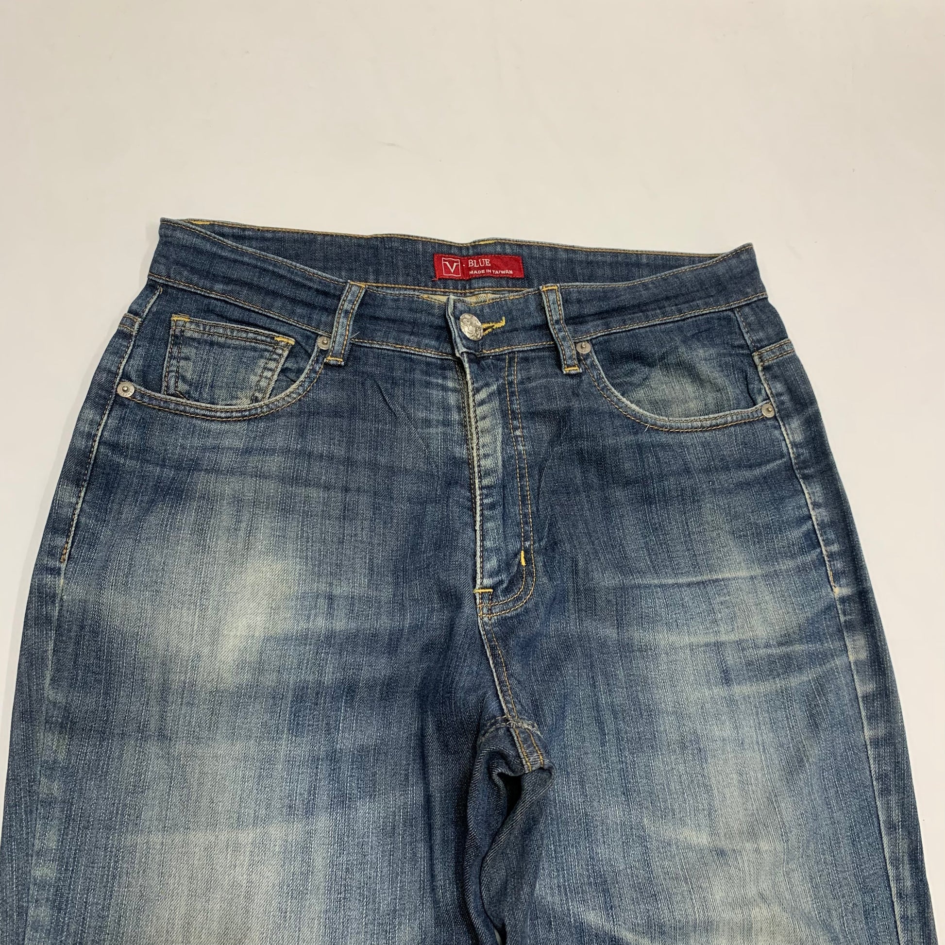 BLUE VTG JEANS