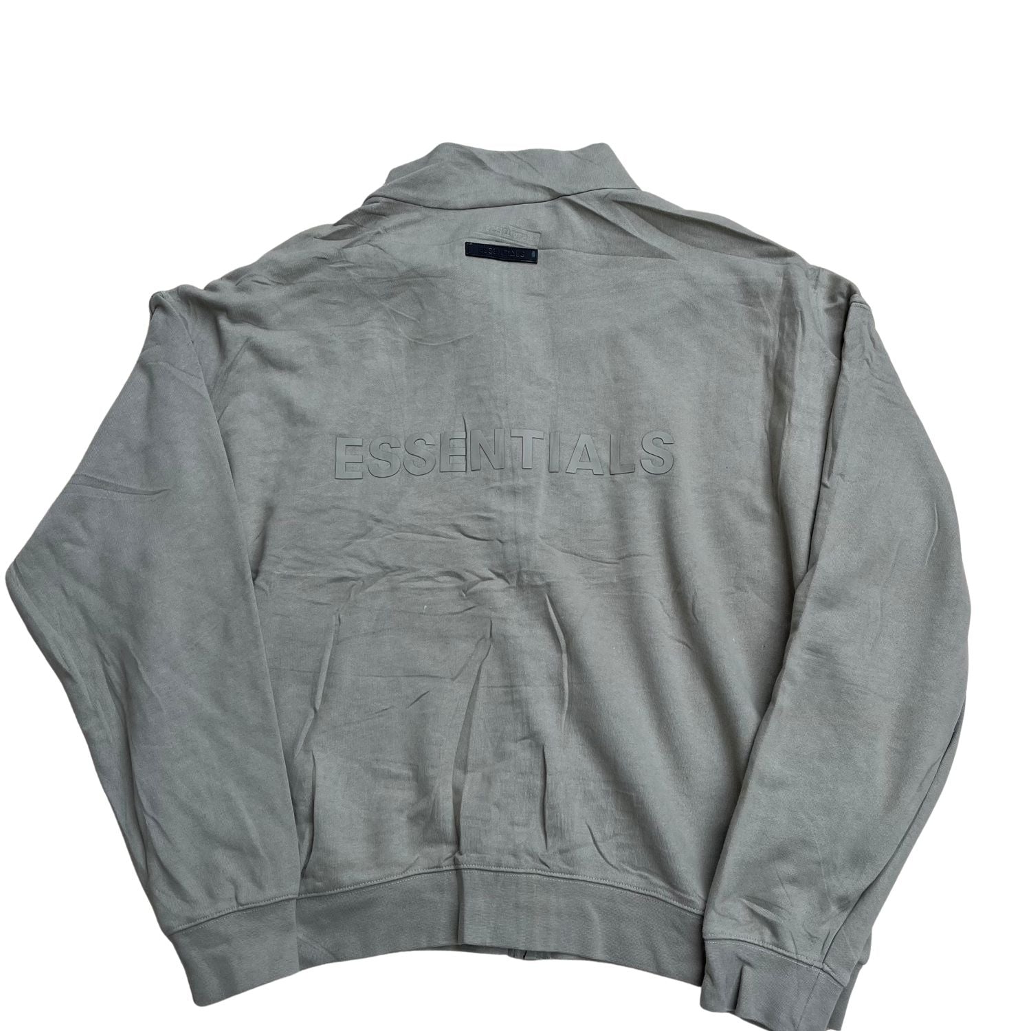 ESSENTIALS ZIPPER